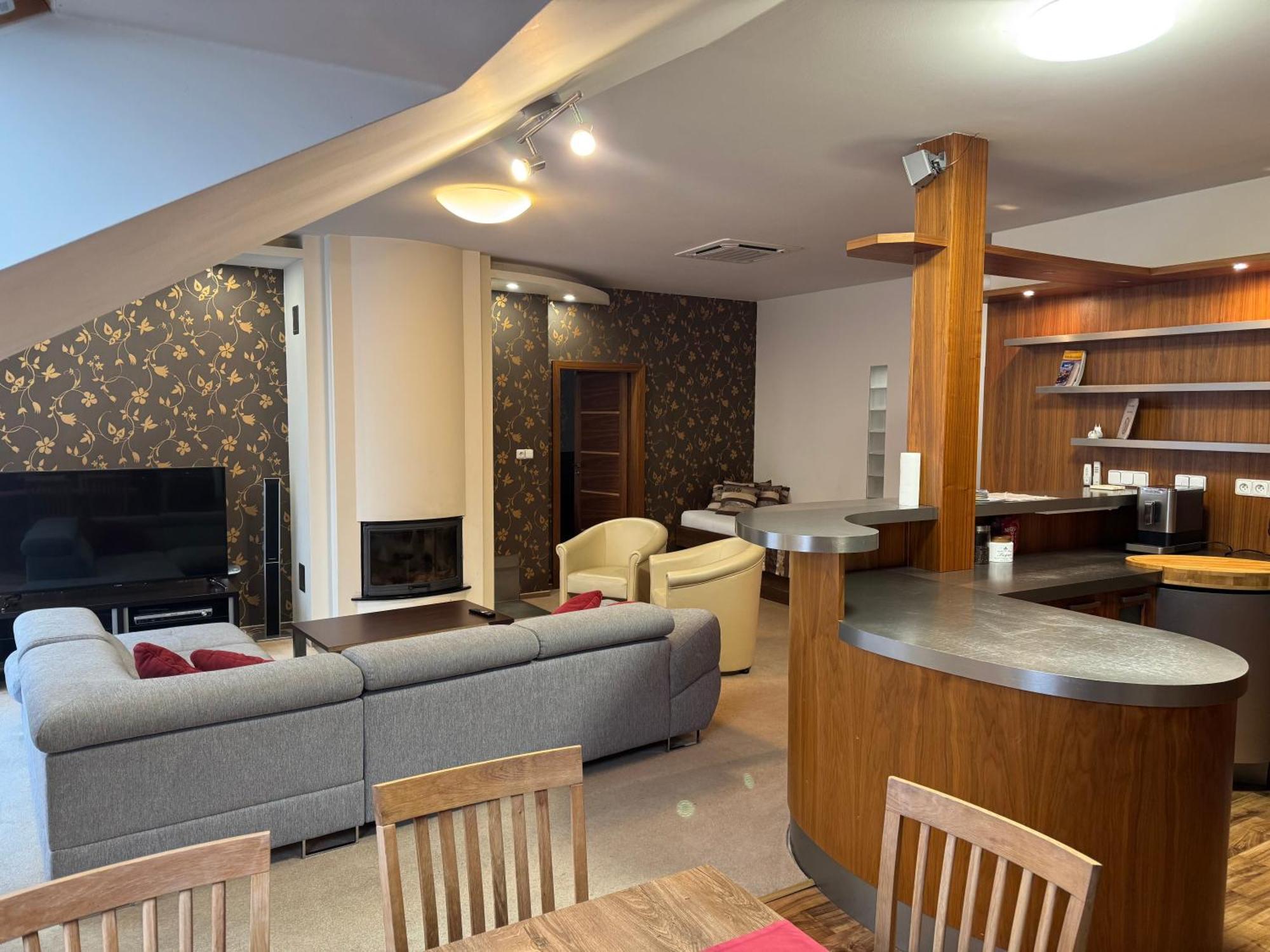Bila Hora - Roudna Apartment Plzen